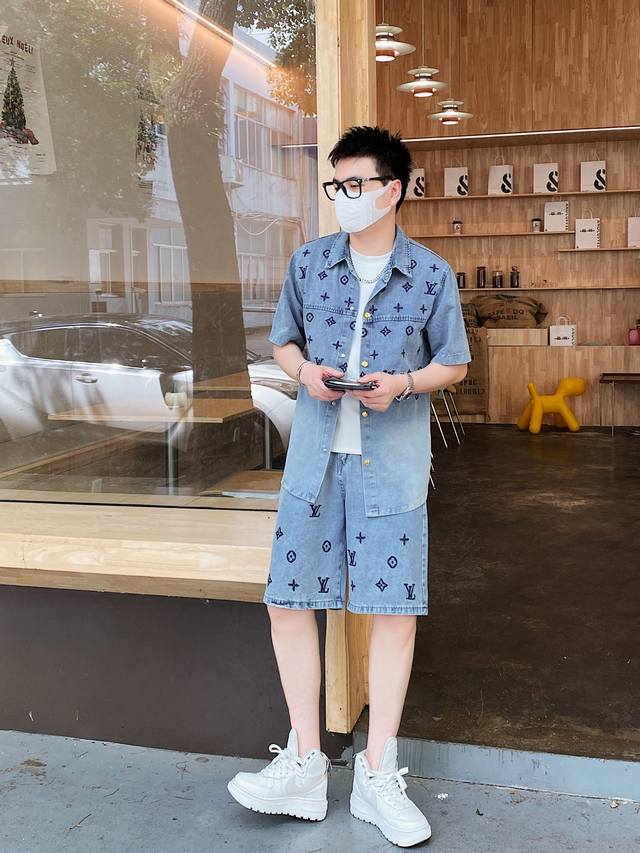 V家 新款牛仔套装 码数：M-3Xl