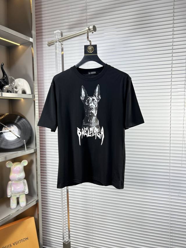 Bal*巴黎世家 Ss25春夏新款短袖T恤，丝光棉 顶级图案Logo，帅气时尚，简约百搭款 不仅挺括，保持潮流的廓形，又穿着舒适，纱织更细腻 码数：M-Xxxl