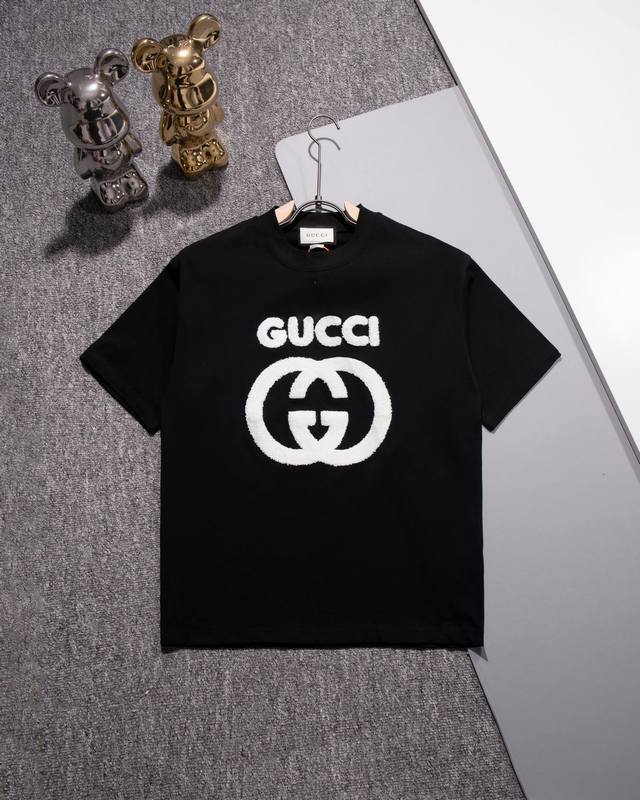 Gucci 古驰 圆领短袖T恤 精美字母Logo毛巾绣标识 官方同步 1:1原版开模 时尚个性 百搭潮流 纯原品质 原版洗水面料 吊牌 领标 水洗麦 三标齐全