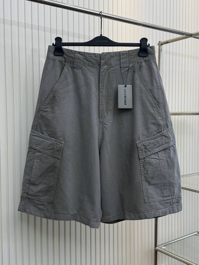 Bal 巴黎 25Ss圆环刺绣格纹破坏中裤 Size：Xs S M L
