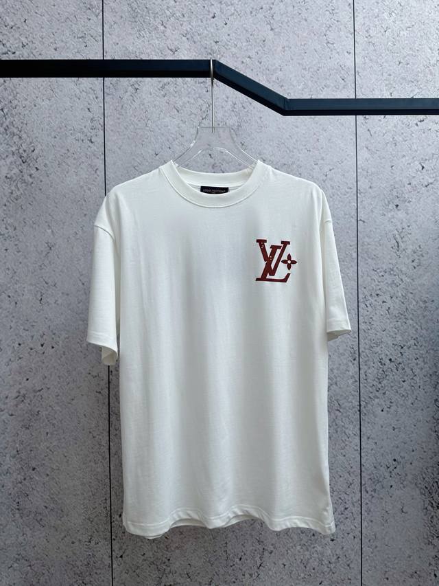 P14020 10＃新款潮牌。黑白双色。 克超爽棉 高端绒面发泡胶浆印花工艺 三标齐 颜色：黑白色 码数：S--Xl