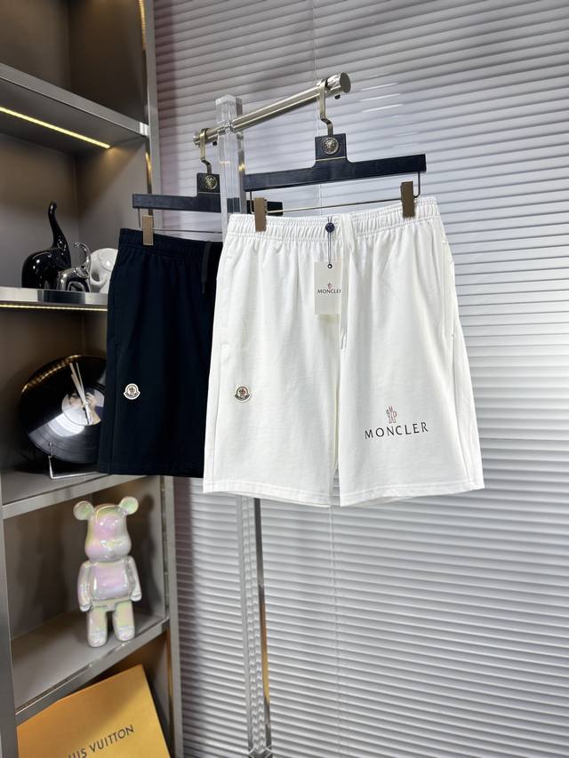 Monc*蒙口 Ss25夏季男士休闲短裤，堪称百搭单品，弹性松紧腰边抽绳设计，手感柔软、保型性好、低弹丝的构造使裤身弹性恰到好处，并且不易起皱！码数：S-Xxl