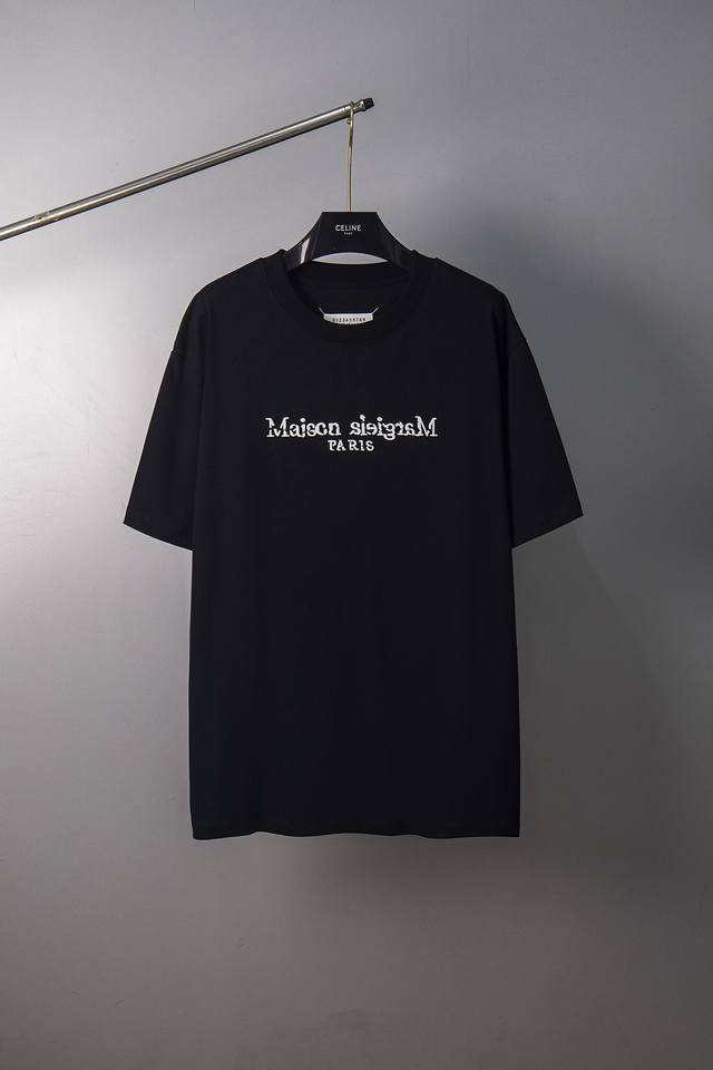 2040# 高版本Maison Margiela马吉拉25Ss不规则贴布刺绣数字短袖T恤 工艺：前幅刺绣+后幅贴布绣+手工缝四角标 全套包装！配套350G螺纹，
