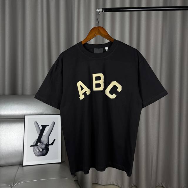 曜石黑 独家臻品 复线Abc立体植绒字母Logo短袖高街风圆领T恤 -全套1:1定制辅料定制三标Yuan版吊牌Logo包装袋 -面料采用240G重磅双纱纯棉，织