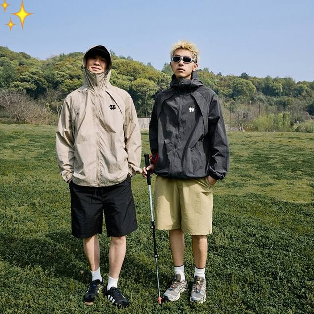 供 Kolon Sport 可隆夏 新款连帽冰丝轻薄防晒皮肤衣最新款冰丝防晒衣外套，高版本随意对比。高订冰感面料夏季的空调衣男女同款可配情侣装！夏季必备！防晒指