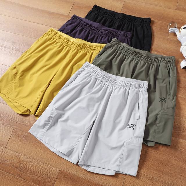 供 Arc'teryx 始祖鸟夏季新款户外轻量化速干短裤，专业户外级！！透气 轻量 耐用 功能多样 立体剪裁 ，面料核心科技，高强度四面弹，Aaequ... A