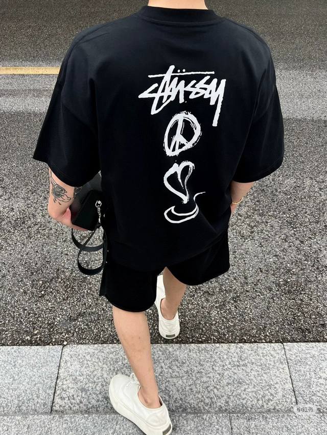 Stussy 斯图西 X Nike 联名系列 美式复古爱心字母Logo印花图案圆领短袖T恤 113 -标准版型 -男女同款 -纯棉260G双纱纯棉面料 透气性