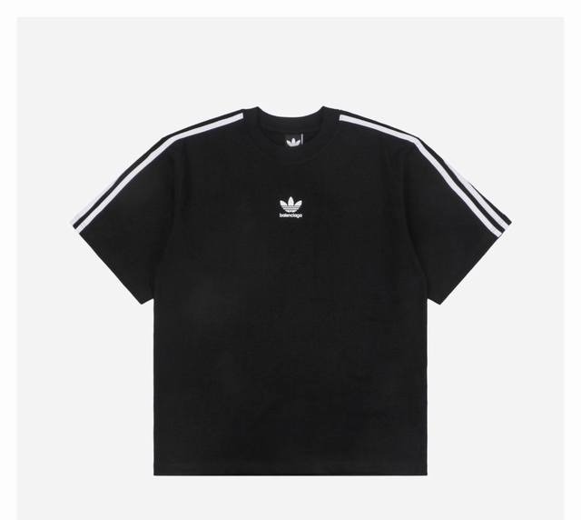 Balenciaga巴黎世家 X Adidas Logo字母刺绣圆领短袖 Fw22 落肩袖T恤 男女同款 宽松版型 刺绣款 区分胸前印花款 全套巴黎新款辅料 男
