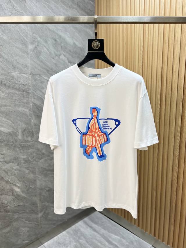 Prada 普拉达 2025年春夏新品上新 三标齐全 圆领短袖T恤 好货不用过多介绍 看细节 专柜码数：M-Xxxl 175 140建议L