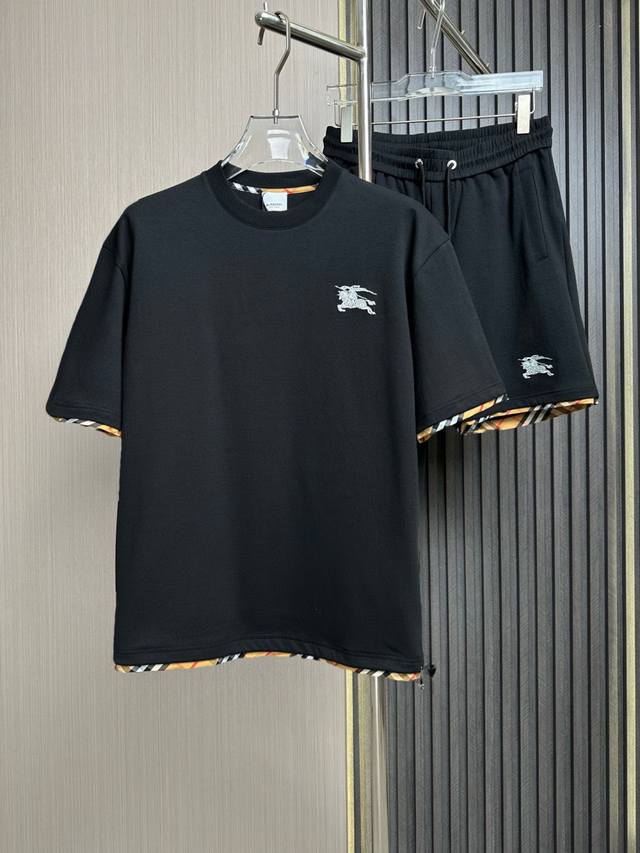 套 Bbr家最新25Ss爆款套装来袭 面料采用原版定制 面料柔软轻盈 吸湿排汗 上身超级舒服 颜色：黑色，白色 尺码48-56