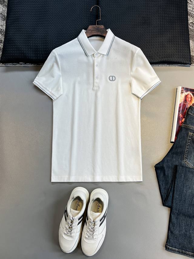 A26-Dior-迪奥 商务休闲通勤款,渠道精品唯美主义的英式裁剪艺术尽显男士魅力风采. 25春夏 专属标识Polo衫短袖T恤 经典的翻领裁剪工艺从未停止.既不