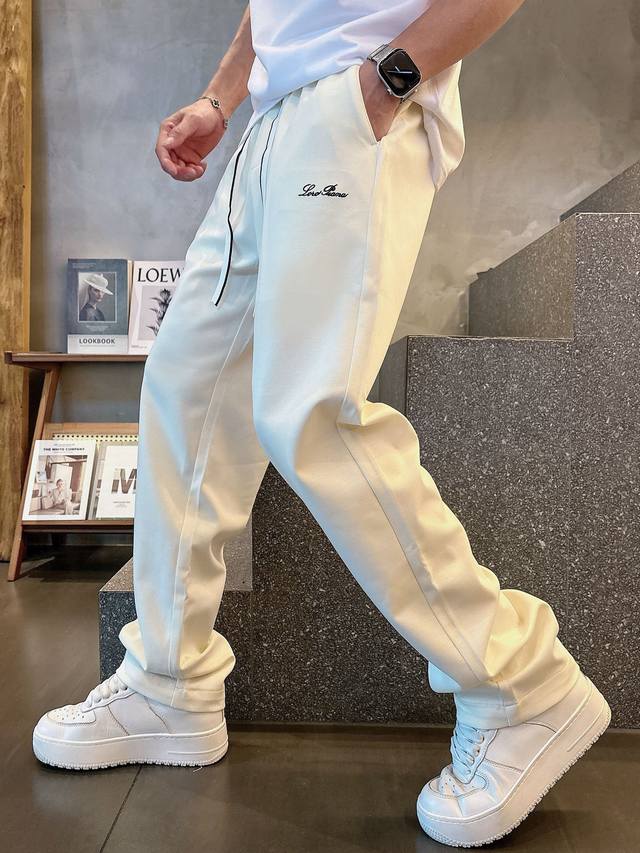 调价Lp2520夏季新款铜氨丝莫代尔空气层休闲卫裤，裤身上刺绣标志性品牌标识，客供定制品牌刻印五金配件，彰显品牌格调，100%进口面料精心打造，柔软舒适透气，时