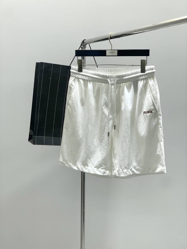 一套 不拆杰尼亚 Zegna，2025夏季最新品，专柜同步有售，原单狠货，时尚休闲短袖套装，采用进口原版面料，舒适透气，顶级刺绣工艺字母图案装饰Logo，原版五