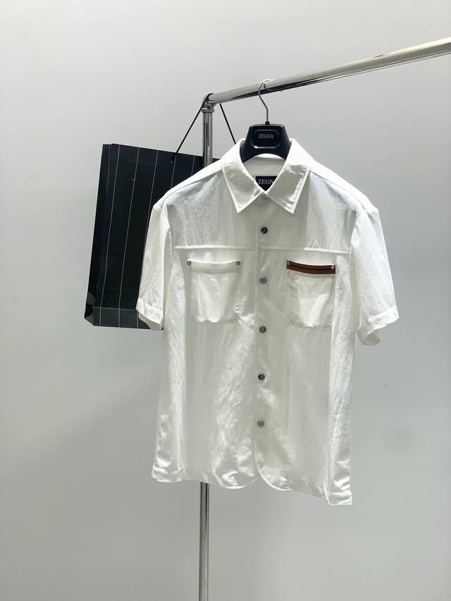 一套 ，不拆杰尼亚 Zegna，2025夏季最新品，专柜同步有售，原单狠货，时尚休闲短袖套装，采用进口原版面料，舒适透气，顶级刺绣工艺字母图案装饰Logo，原版