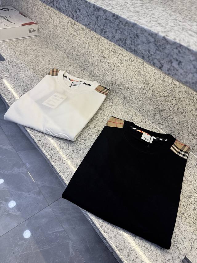 Bbr博格丽25 Ss主新品春夏首发专柜 品相完美 最新款短袖圆领T恤高端订制 设计前卫时尚！品牌Logo重工艺设计高端定制长绒欧棉180克面料手感柔软.穿着舒