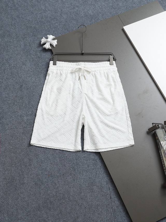 纪梵希Givenchy 微宽版型Xs S M L 25Ss最新最顶级 新款暗纹毛巾绣花 最顶级的品质专柜原单短裤 顶级制作工艺进口面料，专柜款独特设计，采用进口