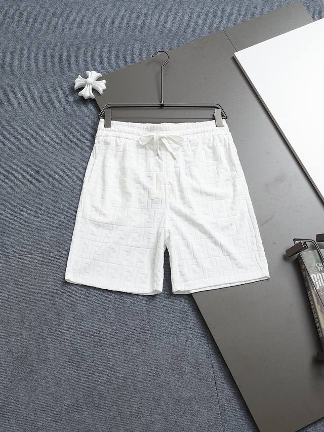 Fendi 芬迪 微宽版型Xs-L 新款独家限定 25年最新最顶级 个性拼接 经典双F烧花Logo暗纹毛巾Logo 精美重工艺 280克洗水面料T恤作为奢侈界的