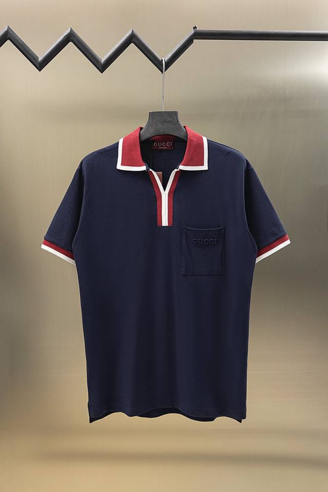 Gucci 古驰 25Ss新款 拼色罗纹 V领Polo 230克重全棉珠地 颜色：白 宝蓝 码数：S M L Xl Xxl