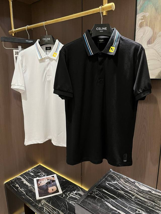 Fend*芬迪25S夏季男士休闲Polo.领口双F元素点缀！采用最新的鲜活色彩打造的标识！打造灵动生趣的品牌力量.让品牌更具看点与规格，有着莫名的吸引力让人一眼