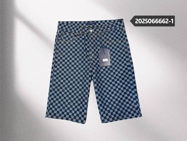 Lou* Vuitt* 潮牌宽松短裤 码数：30-32-34-36-38#6662-1 Lou* Vuit* Trendy Loose Shorts Size: