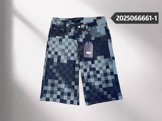Lou* Vuitt* 潮牌宽松短裤 码数：30-32-34-36-38#6661-1 Lou* Vuit* Trendy Loose Shorts Size: