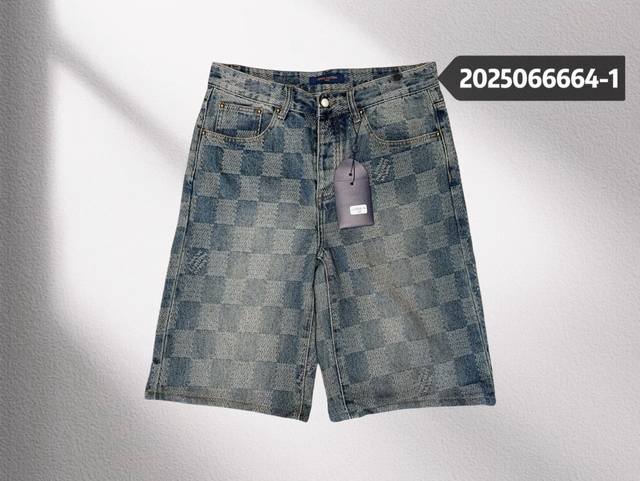 Lou* Vuitt* 潮牌宽松短裤 码数：30-32-34-36-38#6664-1 Lou* Vuit* Trendy Loose Shorts Size: