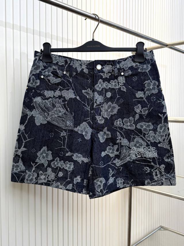 Lv 路易 25Ss新款提花织纹刺绣牛仔短裤 Size：S M L Xl