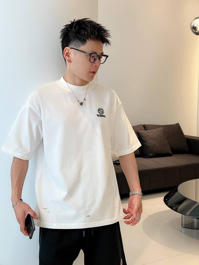 18活动款多让20 古驰2025新工艺春夏新款首发专柜最新款短袖圆领T恤 官网同款 高端订制 设计前卫时尚！品牌Logo重工艺设计 高端定纯棉面料.手感柔软.穿