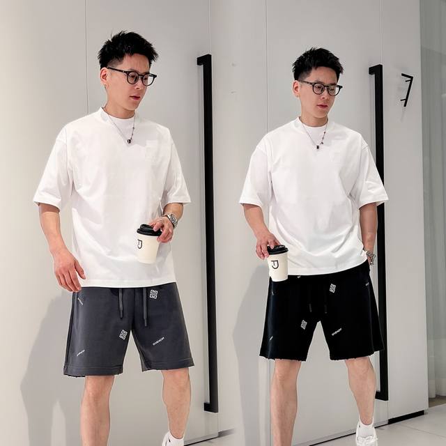 18活动款多让20 杜嘉班纳D&G2025新工艺春夏新款首发专柜最新款短袖圆领T恤 官网同款 高端订制 设计前卫时尚！品牌Logo重工艺设计 高端定纯棉面料.手