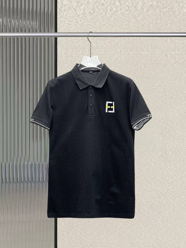 芬迪 高端商务 白领 单位人士必入单品！ 无痕压胶冰丝休闲商务短袖衬衫，科技面料，冰丝无痕，体感非常棒，手感顺滑质感很棒！弹性好，无任何束缚感，面料自带透气网孔