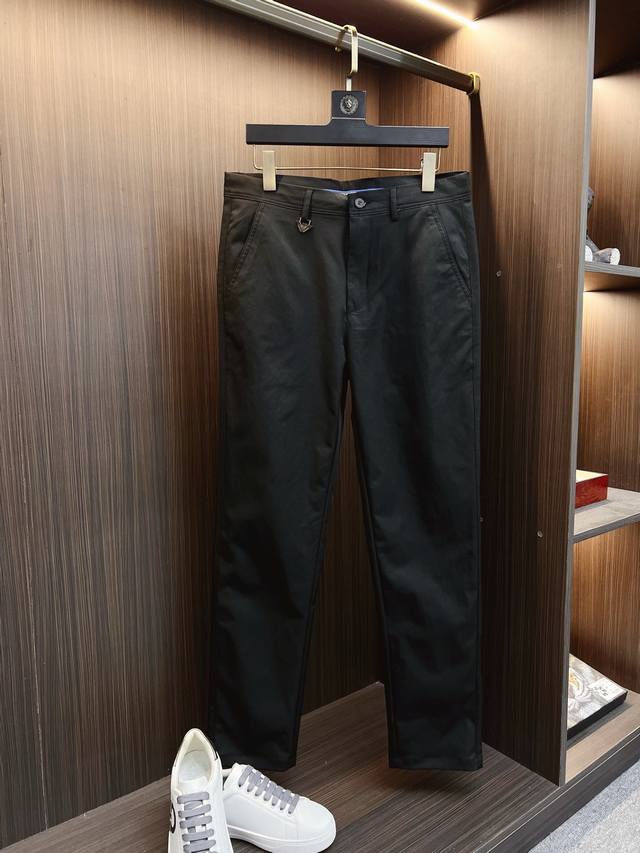 Armani 阿玛尼 新款来袭 2025春夏新款新品 专柜有售 实体店极品休闲裤专柜原版1:1好货，适合各个年龄段。市场最高版本的欧洲进口面料。舒适柔软亲肤，上