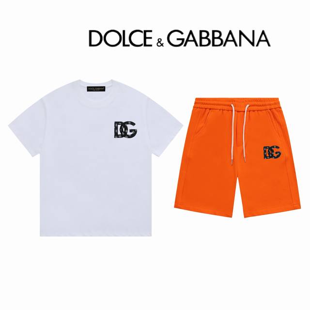 高品质套装 杜嘉班纳Dg 2025新款夏季休闲套装，细节精致高级，高级感满满。定制高端液氨棉面料，上身挺括有型，舒适不紧绷。干净利落的剪裁都市风十足，穿上心情就
