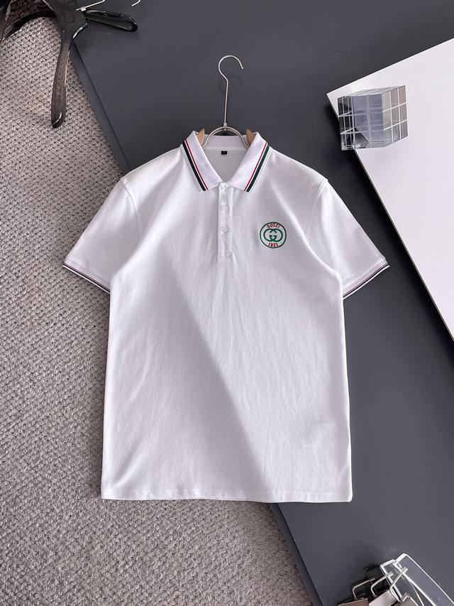 古驰 新品高端货上市！2025夏季新款Logo男士翻领Polo衫！经典休闲商务男款，高端男装的天花板级别的商务男款！简约时尚大气不失优雅，单穿内搭体面过人，品质