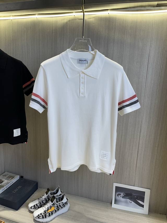 Tb汤姆布朗 Thom Browne 汤姆布朗 拼色针织Polo衫 升级，灵感源自八十年代复古 原版面料 官方同款 针织 Polo衫 定制 网纱毛衣针织面料 手