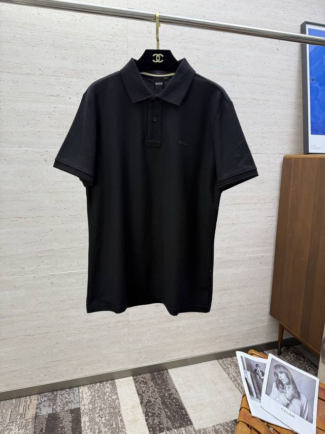 Boss25S春夏男士Polo 胸前标志性Logo徽标 整体非常的轻商务休闲！！客供丝光棉，上身轻盈舒适顺滑 到手绝对让你觉得物有所值的一件单品！！！ 码数M-