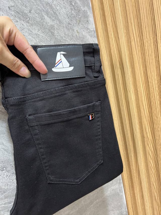 Tb 2025春夏新品 三标齐全 牛仔裤 好货不用过多介绍 看细节 专柜码数：29-38 175 140上身32码
