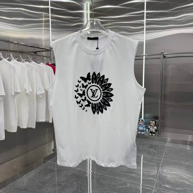 Lv 2025夏季新款 无袖背心 发泡工艺 男女同款宽松版 S M L Xl Xxl 五个码 颜色：黑色 白色 灰色