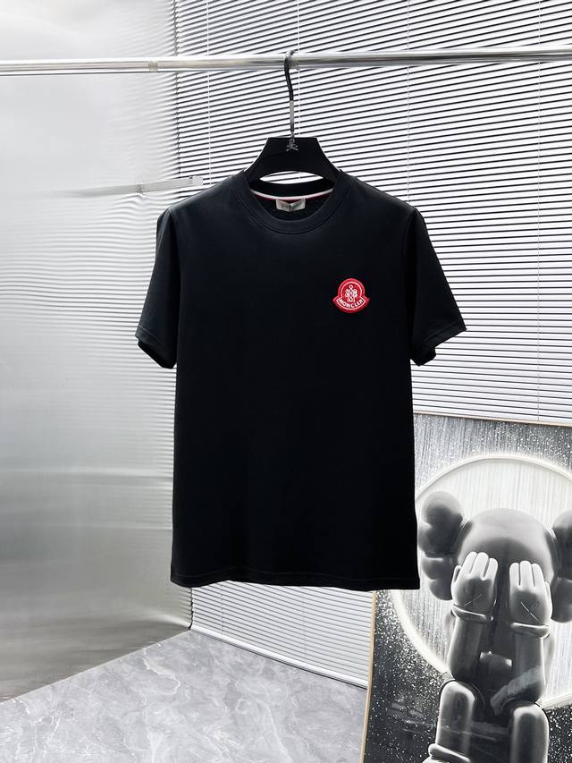 蒙口 Moncler 2025Ss新款 半袖 体恤 短袖 圆领T恤，高端版本！专柜定制面料 透气舒适度高，细节无可挑剔，品牌元素设计理念，体现高品质。手感细腻柔