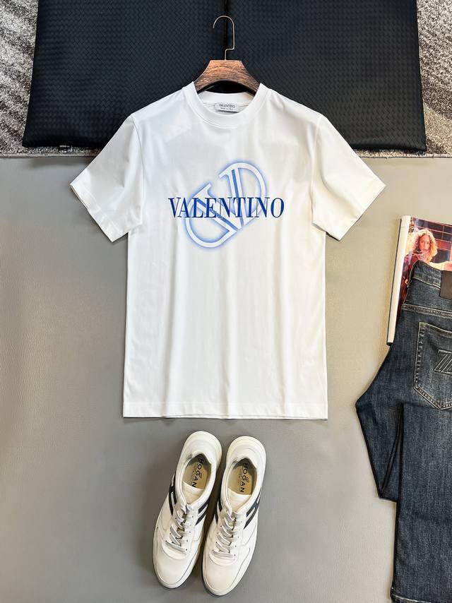 Vltn# 2025春夏新款首发专柜最新款短袖圆领T恤 高端订制 设计前卫时尚！品牌Logo重工艺设计 高端定制230克面料.手感柔软.穿着舒适.专柜级别精致车