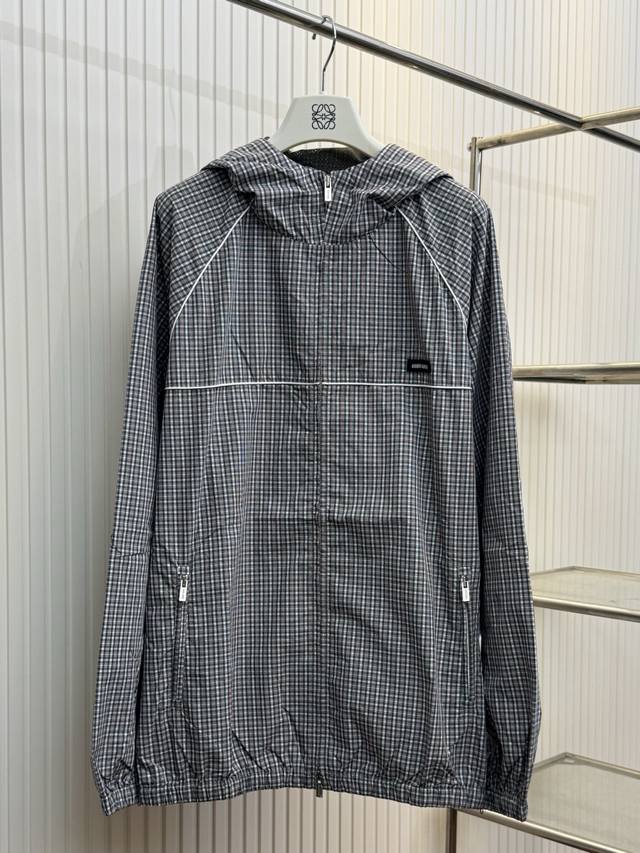 Miumiu 缪缪 红绿格纹拉链连帽外套 Size：S M L Xl