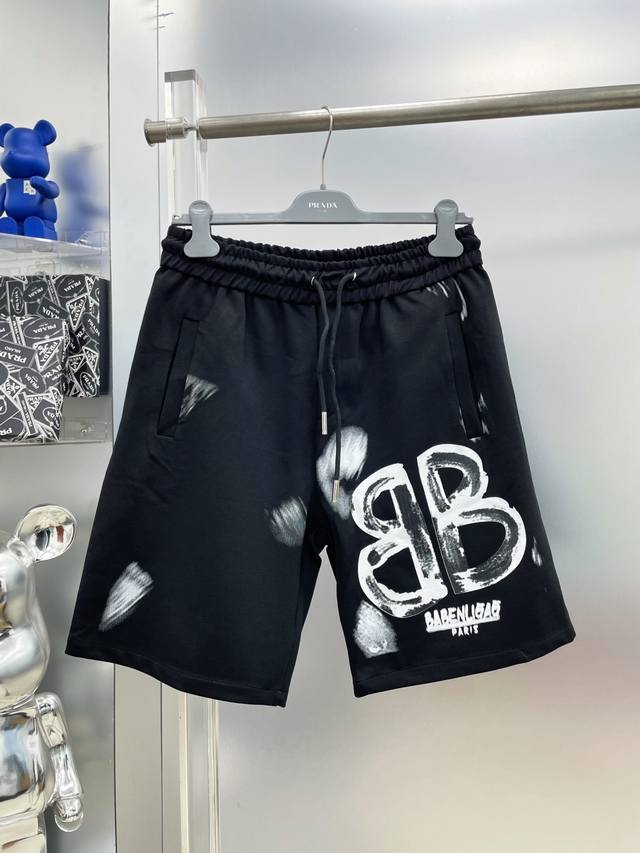 Bal* 巴黎 2025夏季新款字母印花Logo休闲短裤 Ss 经典品牌Logo配饰 身穿着非常舒适 低调不失奢华 穿出去非常有档次 裤型款式和裁剪亦无需多言