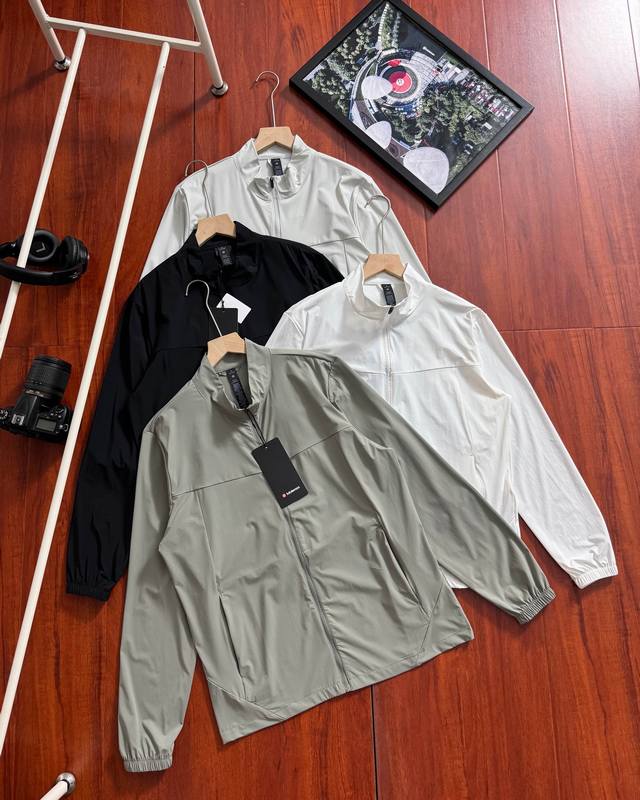 供 原单品质 Lululemon 露露夏季立领防晒衣皮肤衣 高端定制，四色皮肤衣，立领版型，上身效果非常明显，显瘦显高有气质，男士日常通勤穿搭，夏季户外运动利器