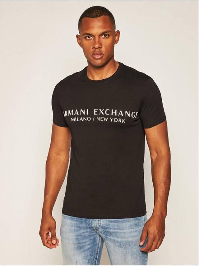 Armaniexchange 阿玛尼全棉修身圆领正肩情侣T恤 经典短袖T恤，一贯的好品质 他家的衣服穿着都很舒适， 性价比也很好，定制的舒适面料， 外出或居家都