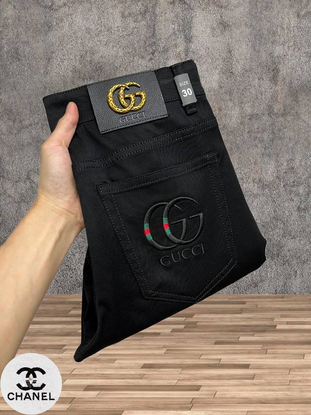 Gucci 古奇2025年夏季最新品牛仔裤出入专卖店无压力 专柜热销款 品味与价值共享 身穿着非常舒适 低调不失奢华 穿出去非常有档次,裤型款式和裁剪亦无需多言