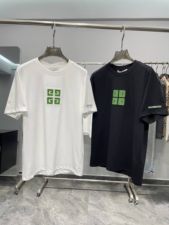 Gv25Ss夏季新款平纹针织棉布基础圆领短Tee，男女同款绿色立体4G刺绣标识宽松休闲短袖T恤衫！贸易公司渠道稀出，领先官网发售！打造早春时尚穿搭的理想单品，简