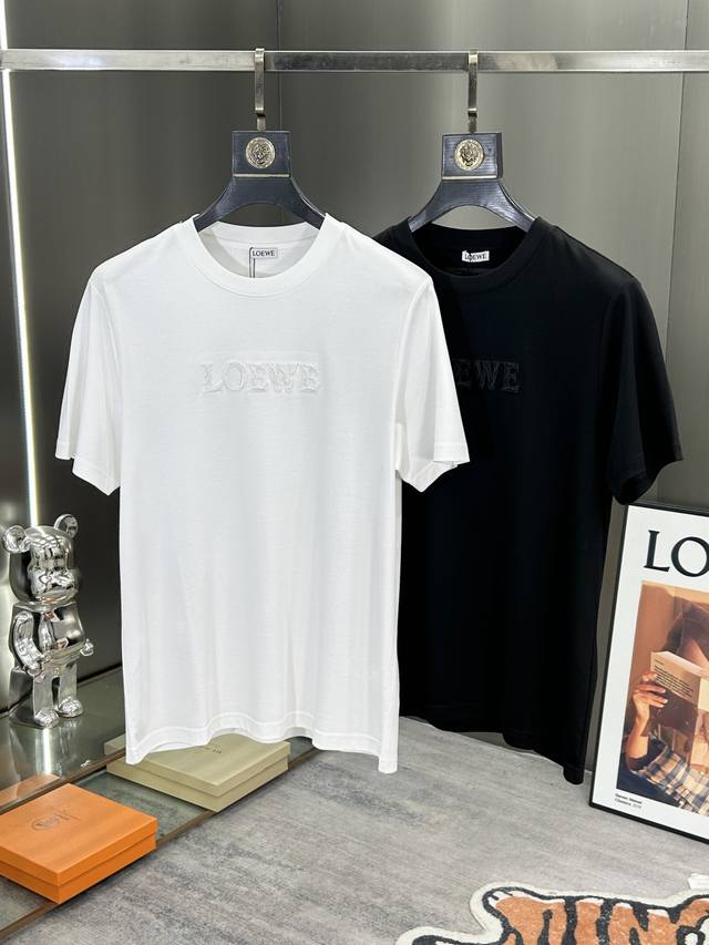 罗意威 2025新品男士休闲圆领刺绣短袖T恤 ，300克纯棉面料，简单大气的款式，甄选优质面料密度紧实久穿不易变形，微弹力柔软有质感，上身舒适性与透气性绝佳！的