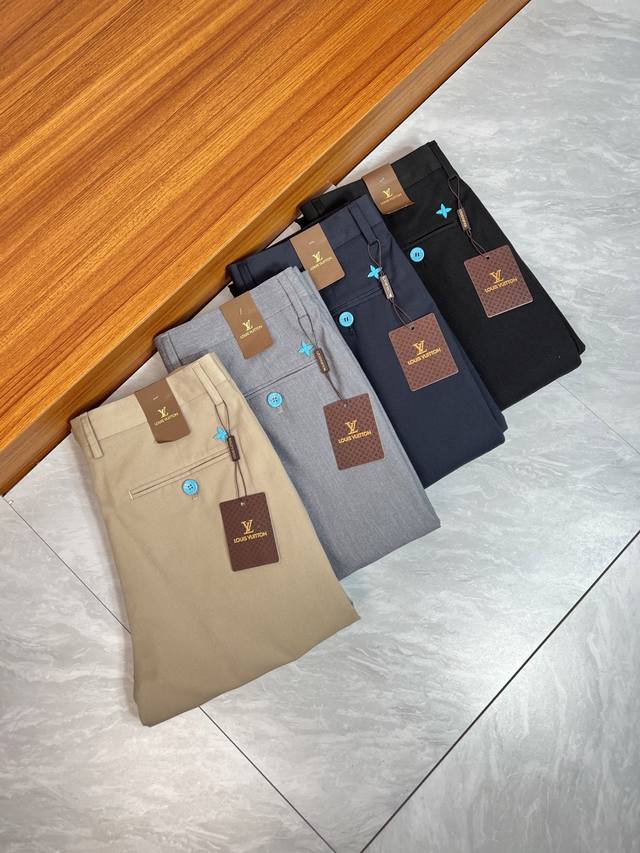 Lv 路易威登 2025春夏新品 三标齐全 西裤 休闲裤 好货不用过多介绍 看细节 专柜码数：29-36 175 140上身32码