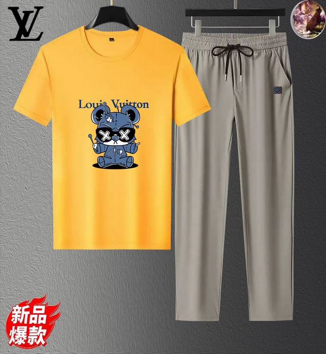 Lv 夏季新款套装！丝光面料！独家首发新品 ，2025Ss官网同步米兰走秀款 实物拍摄顶级好货 173 130斤穿L 标准码数！最新顶尖官网原单，全新体验 面料
