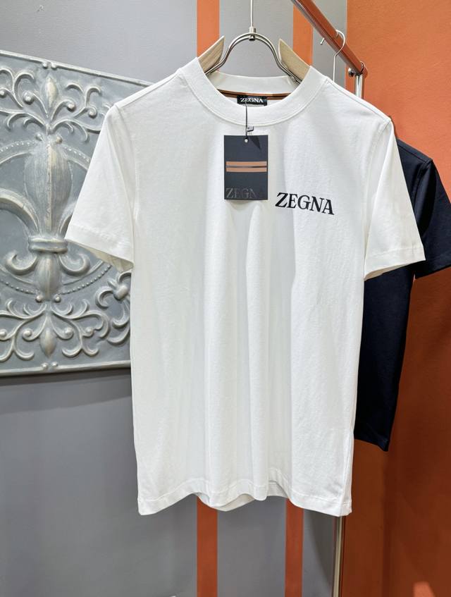 Ermenegildo Zeg*A杰*亚 顶级品质 2025款新品短袖！精选顶级原版面料，手感柔软。顶级进口私货，时尚设计潮流短袖，不失奢华 品质毋庸置疑 上身