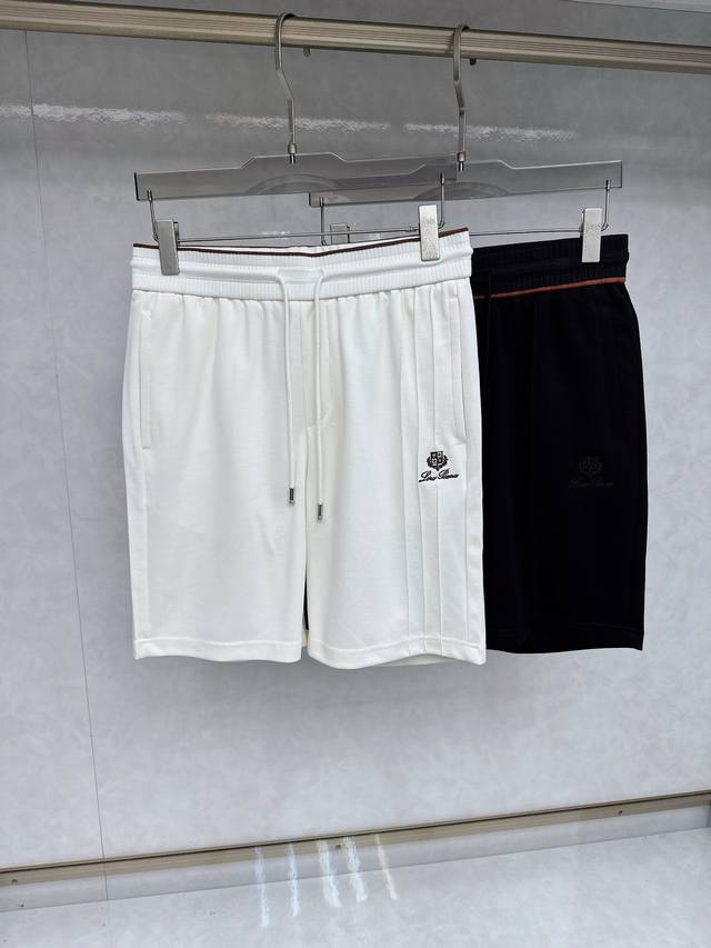 Lp2540夏季新款休闲短裤！官网同步发售。品牌经典Logo休闲裤 ，定制面料，舒适度极好，手触感强烈。辨识度极高，完美品相工艺。 尺码：M-3Xl